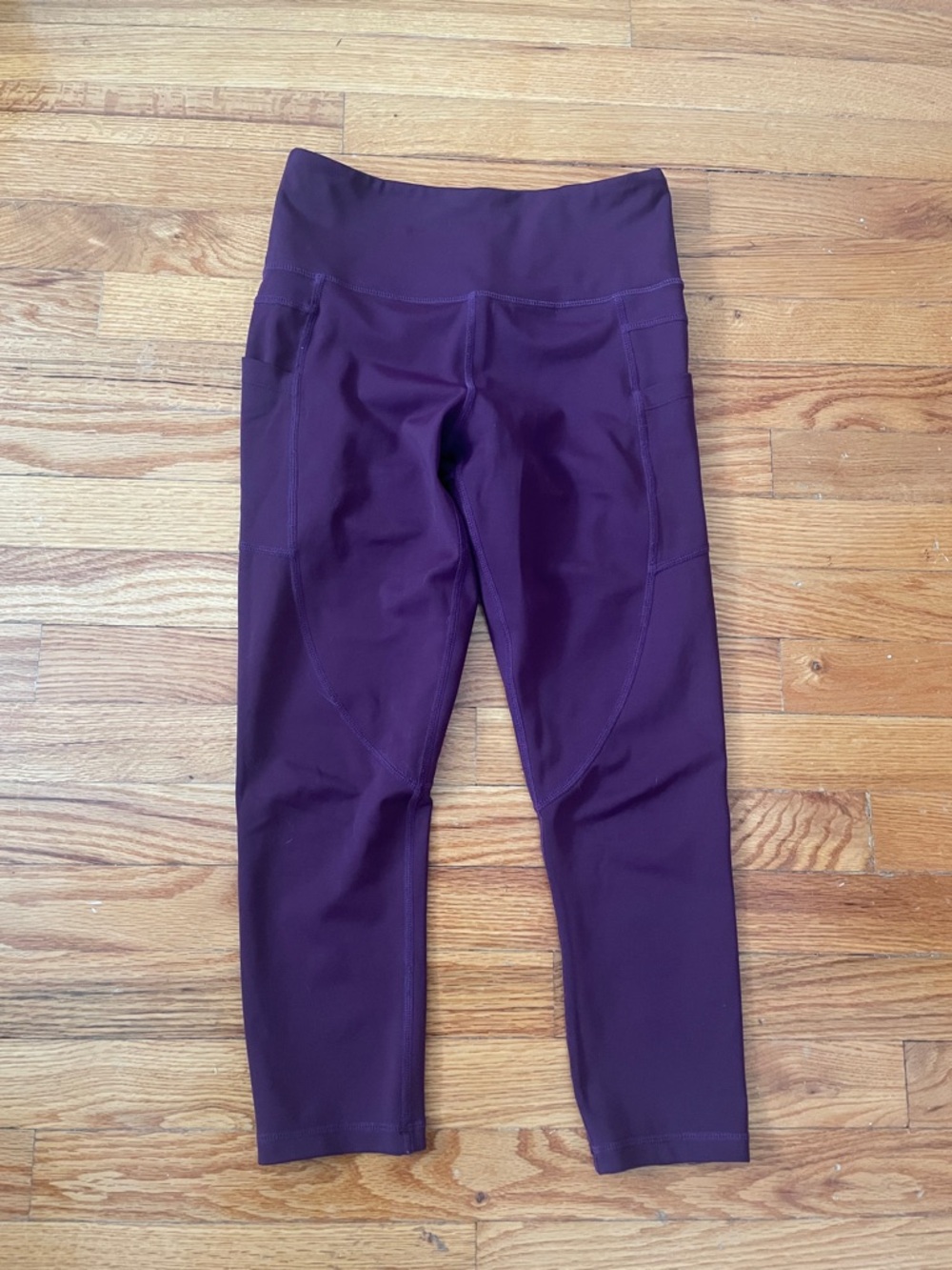 ZYIA Plum High-Rise LnT Capri Leggings
